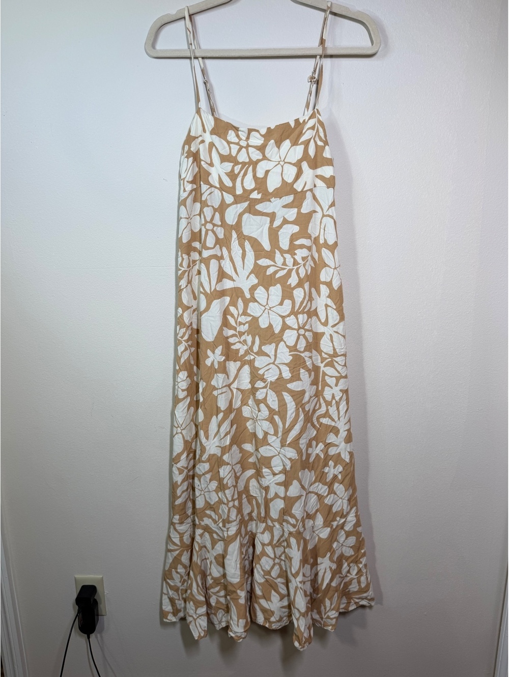 Abel The Label Beige and White Floral Maxi Dress Size M